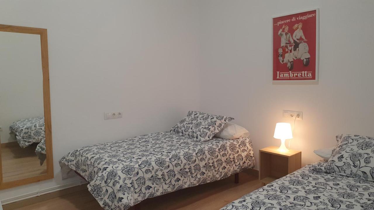 Apartamento Nuevo En Terrassa Centro Extérieur photo